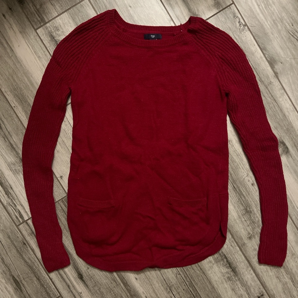 Gap red knit sweater